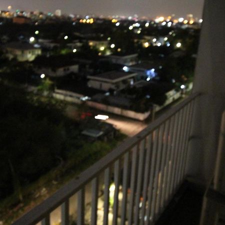 Lee Place Phatthanakan Condo 방콕 외부 사진