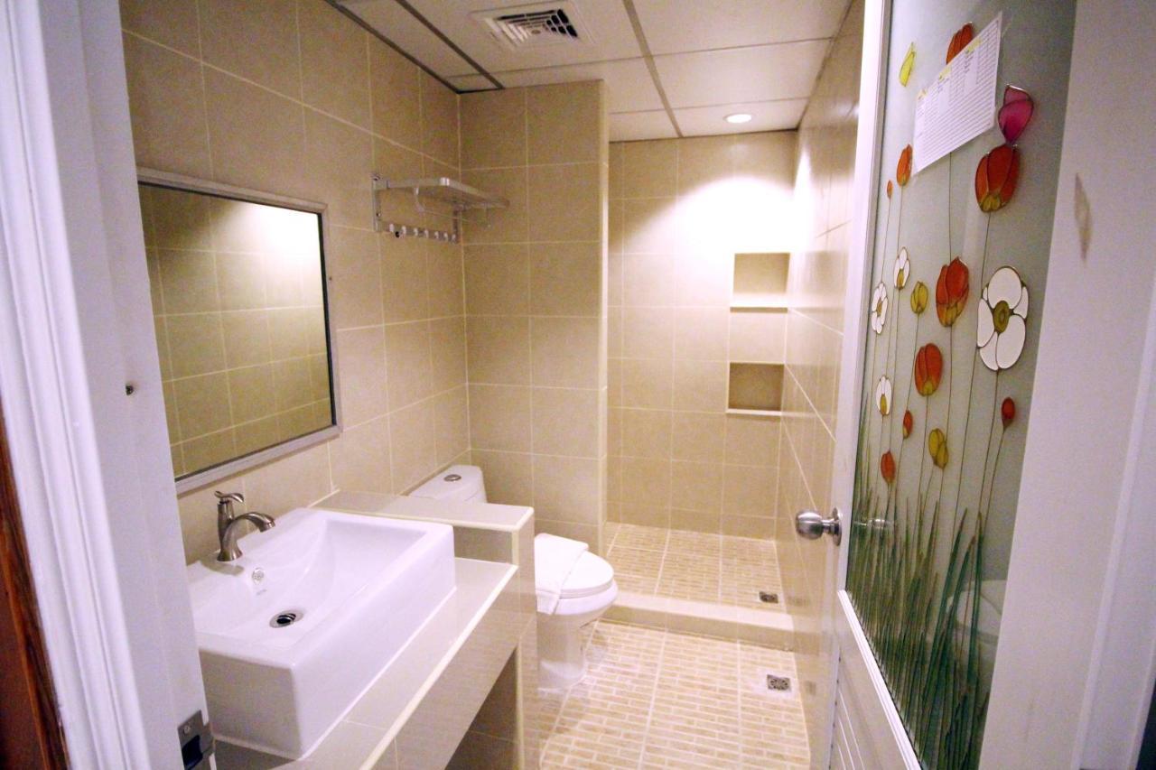 Lee Place Phatthanakan Condo 방콕 외부 사진